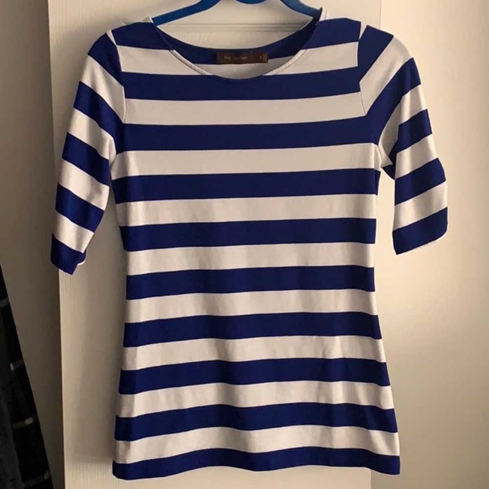 The Limited Top